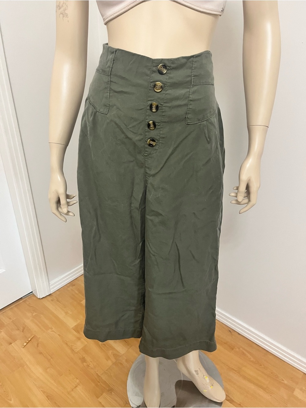 one 5 one Olive Green High-Waist loose Capri
